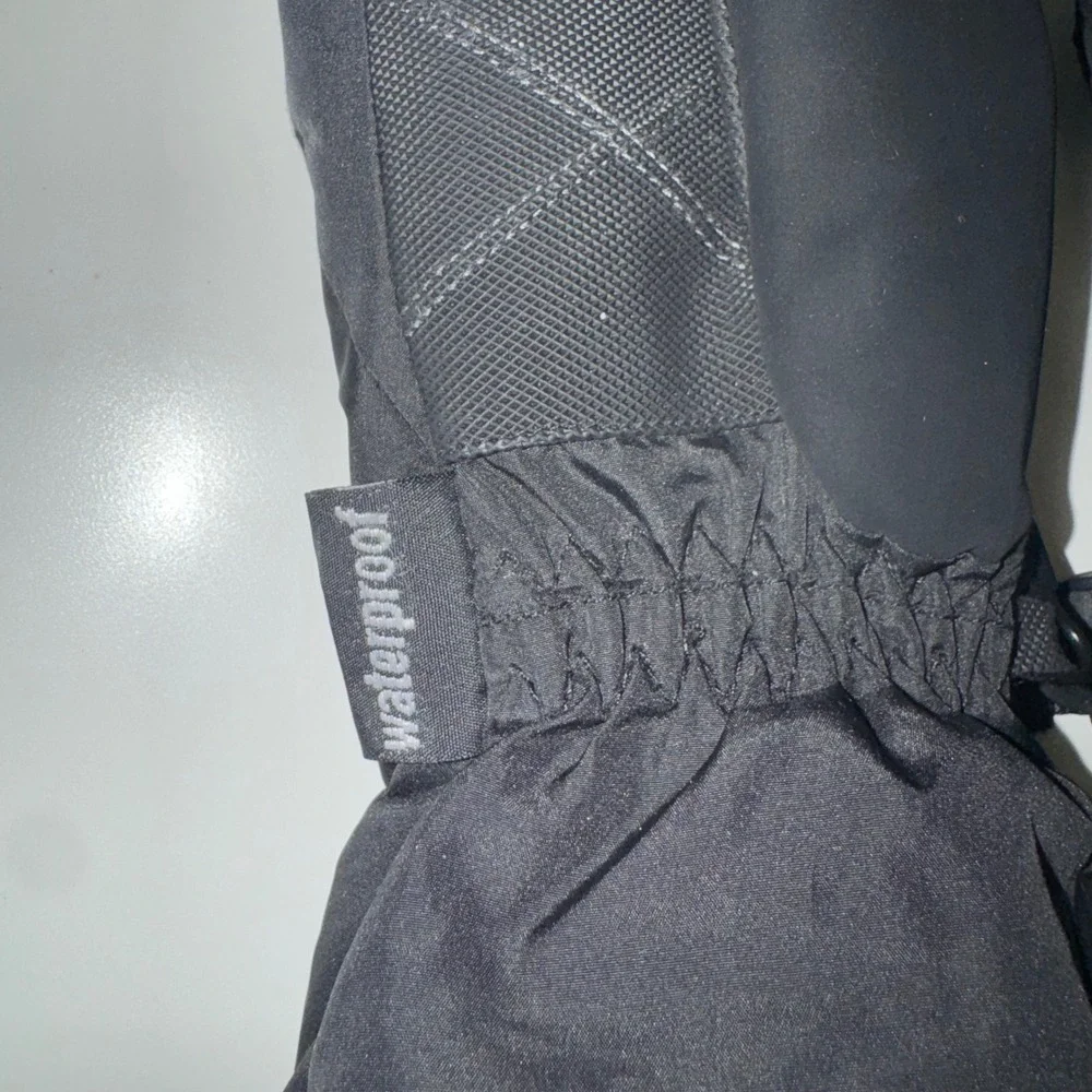 Champion | Kids Waterproof Snow Gloves | Size 4/7